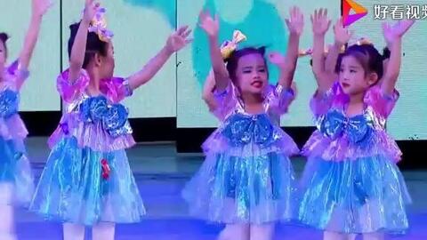 寶貝寶貝，舞動(dòng)童年——記幼兒小班可愛(ài)舞蹈與手勢(shì)舞的歡樂(lè)實(shí)踐