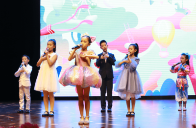 杭州市勝藍(lán)實(shí)驗(yàn)小學(xué) 用音樂(lè)迎接2020年，奏響美育新篇章